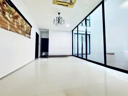 Haig Road (D15), Semi-Detached #543060371